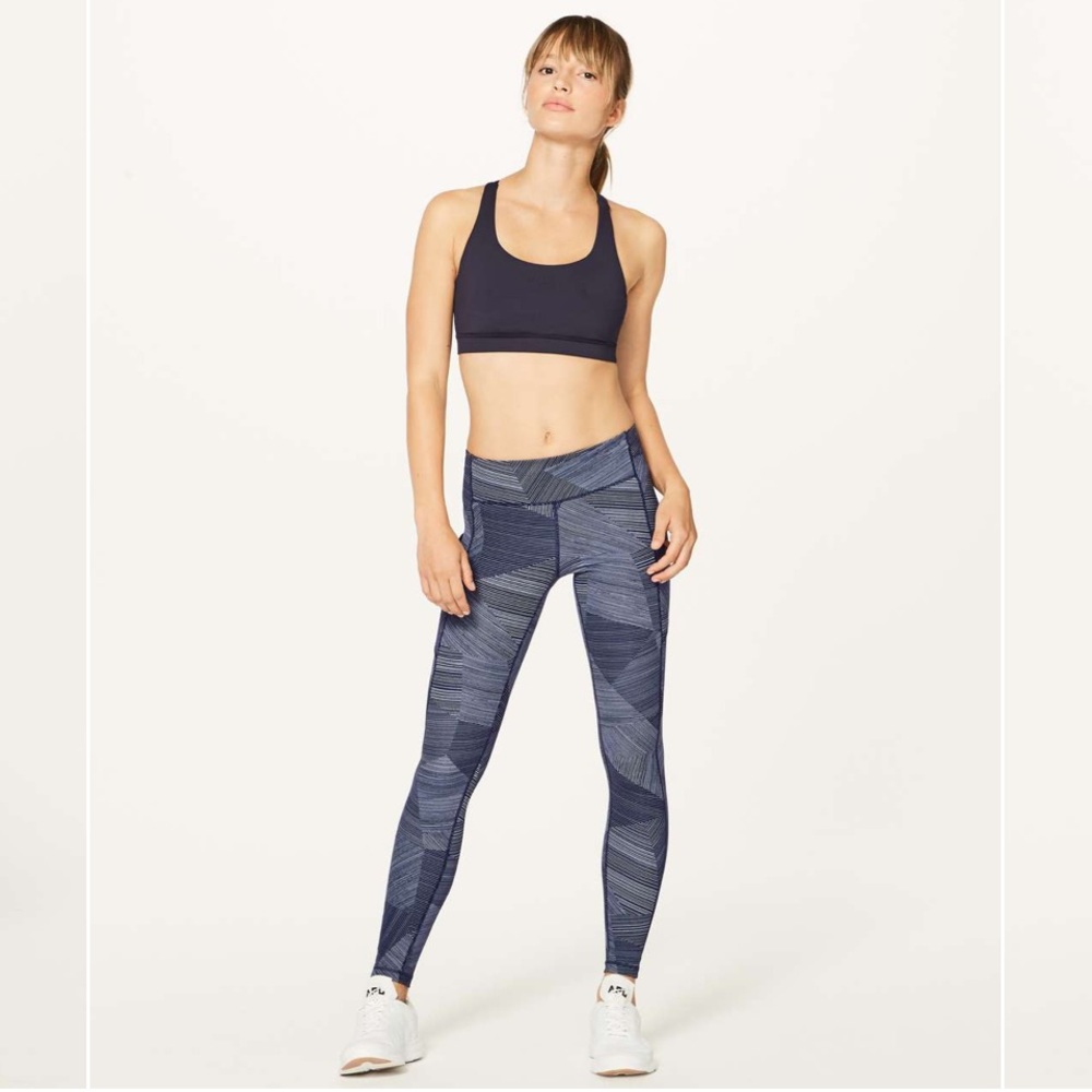 LULULEMON Speed Up Tight Full-On Luxtreme 28" in Etch Hail Midnight Navy, Size 6